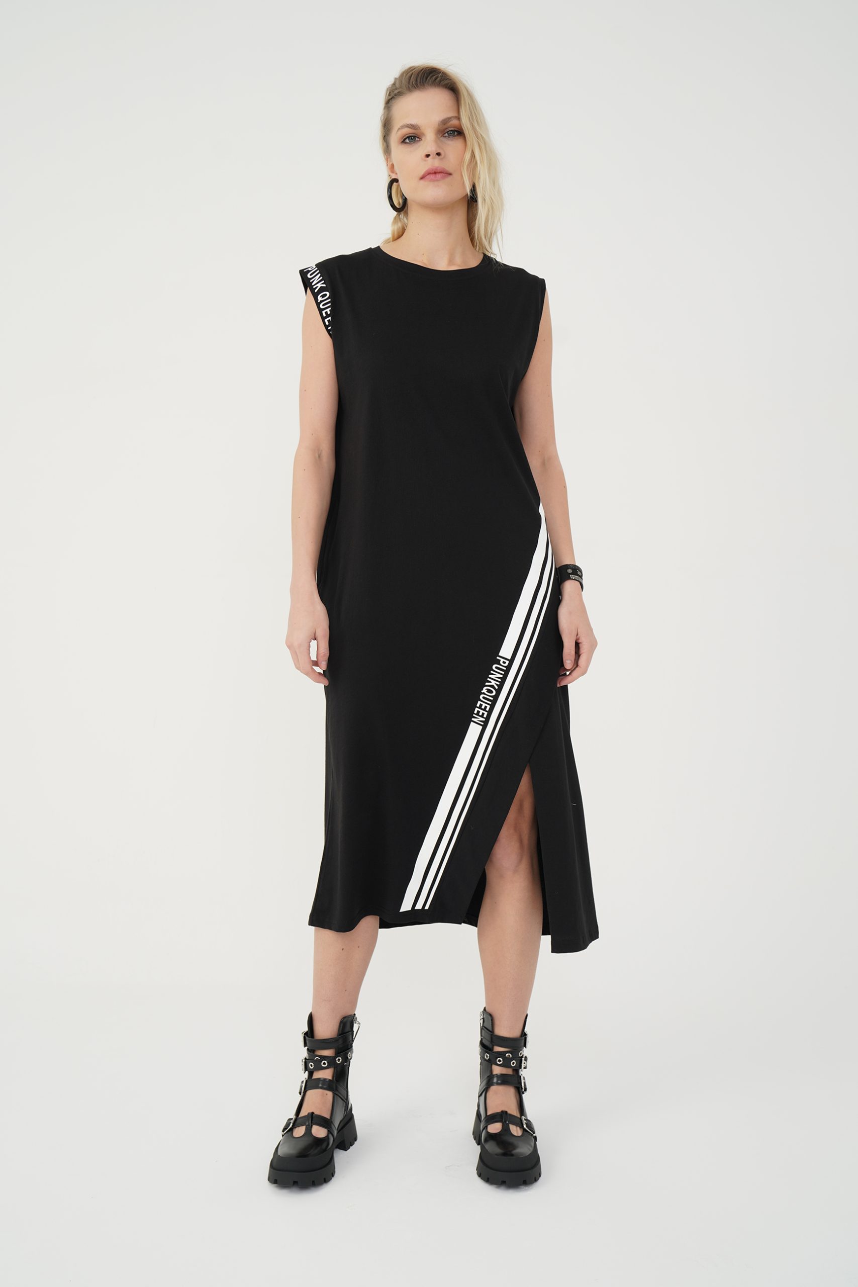 rochie cu fentă neagră damă
