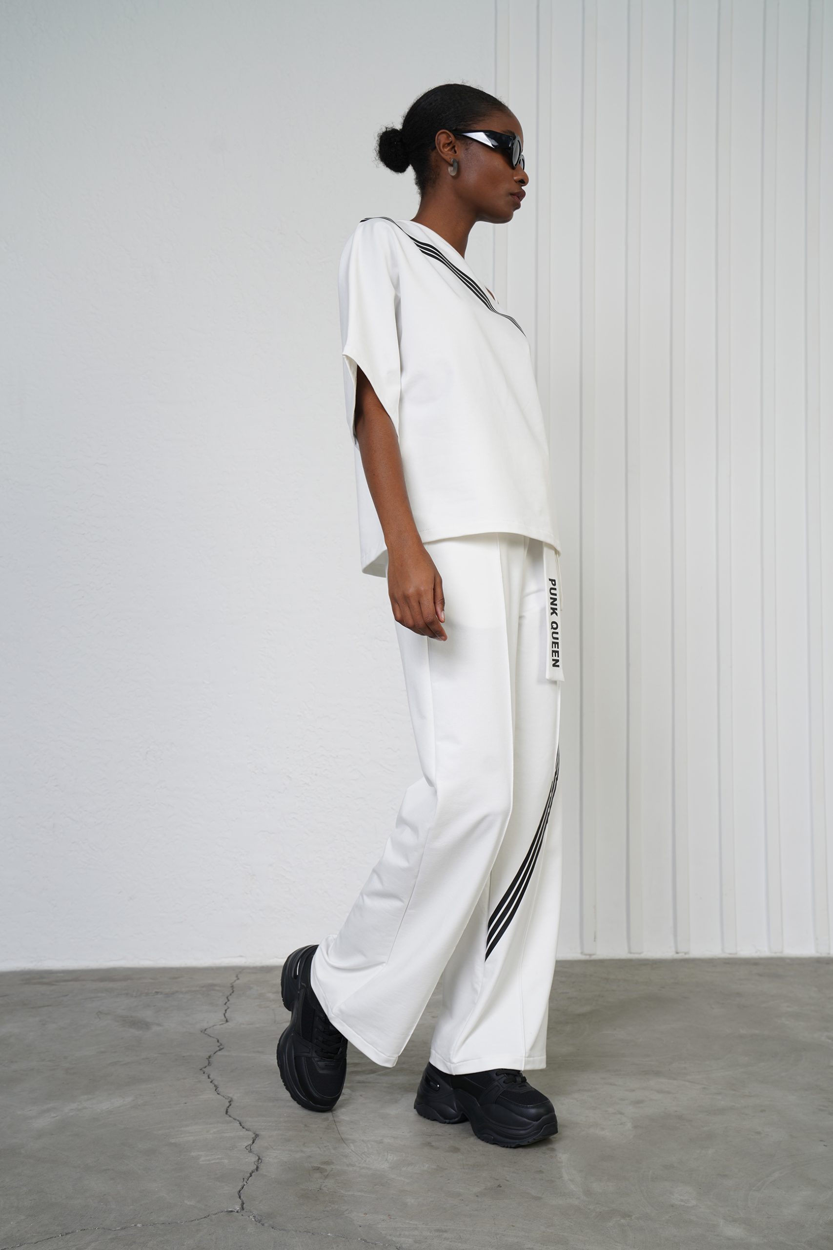 Ținută Fashion Modernă, Top și Pantaloni, Ecru M