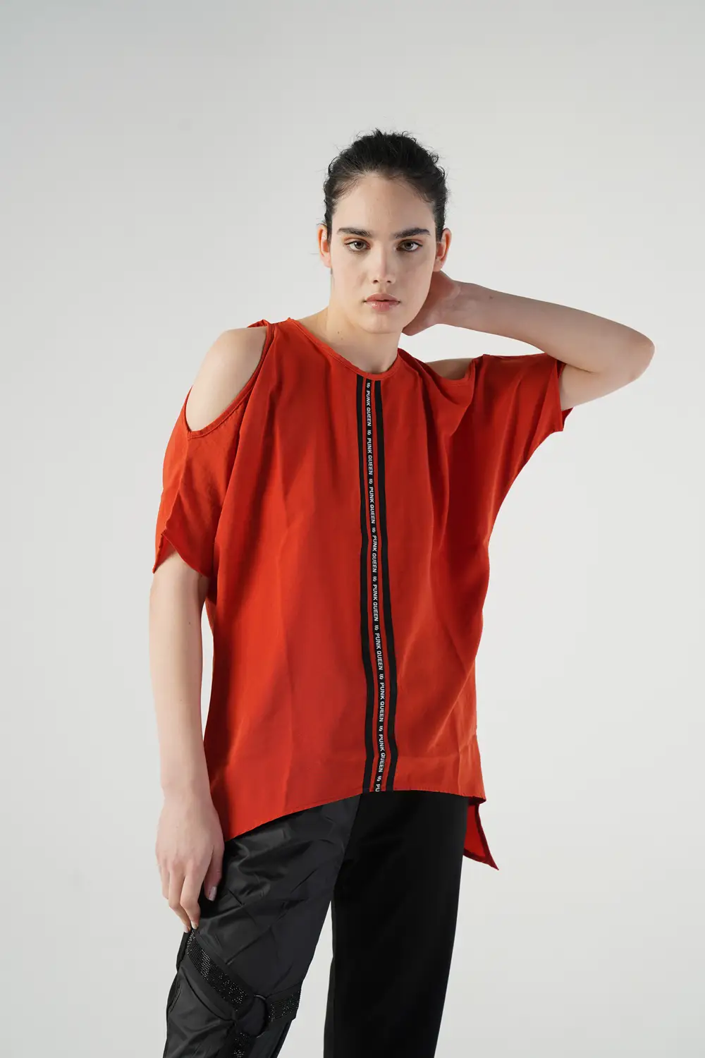 Bluza cu Umeri Decupati, Femei, Rosie L