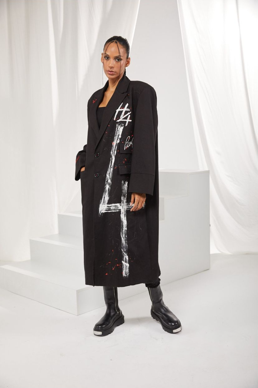 pardesiu oversized cu print artistic negru damă