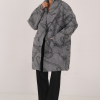 palton oversize cu model abstract gri damă