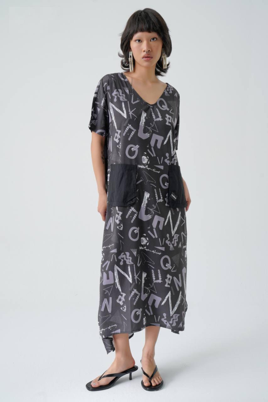 Rochie Grafică Oversized Neagră M