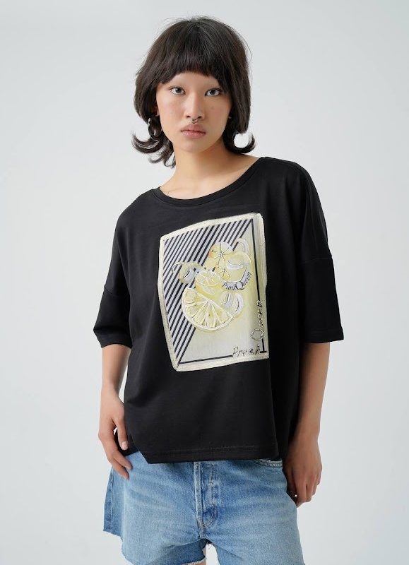 tricou oversized negru cu imprimeu auriu cu lămâi damă