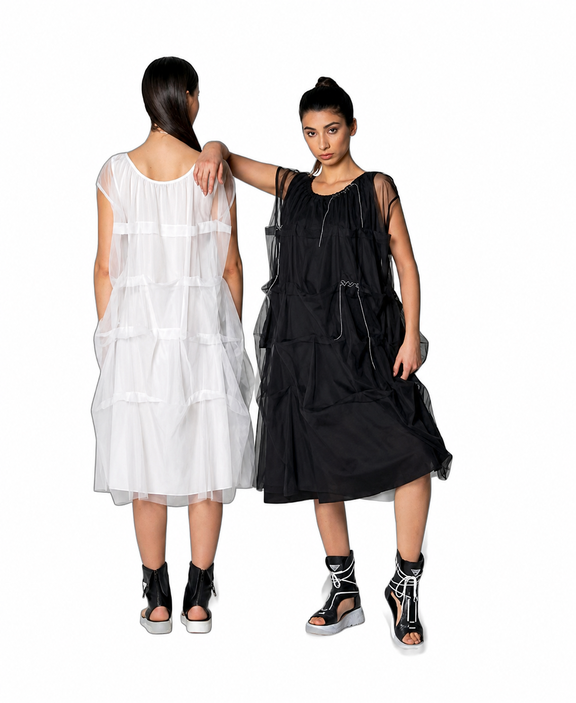 Rochie Tulle Oversize Design Fluid Neagră 38
